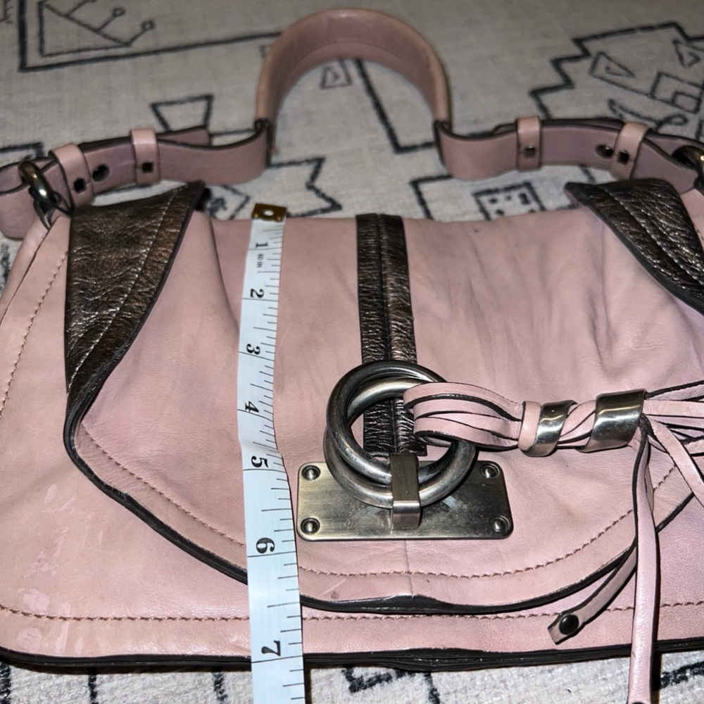 Francesco Biasia Small Pink Leather Shoulder Bag - Picture 6 of 7